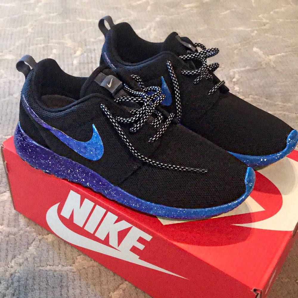 Brand new Nike roshe one custom